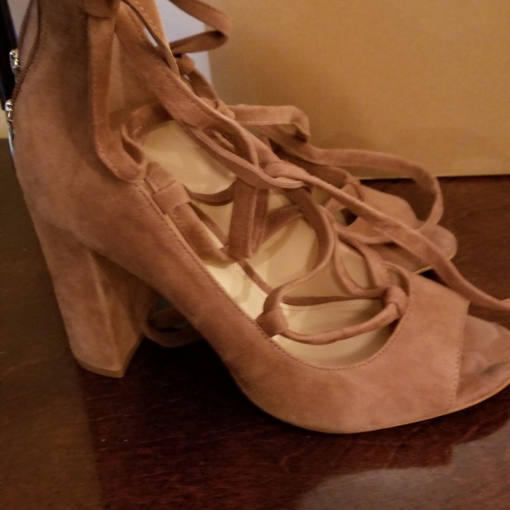Shoes - Picture 2 of 3